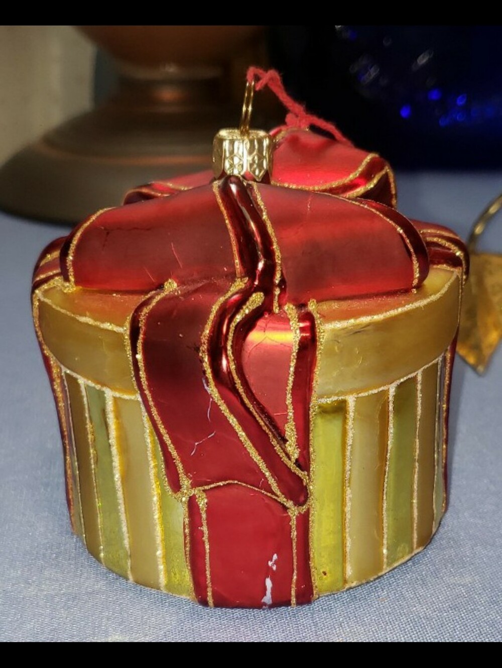 RARE Vtg 2000 Spode Large Blown Glass Gold Box W/ Red Ribbon Christmas Ornament - Picture 6 of 12